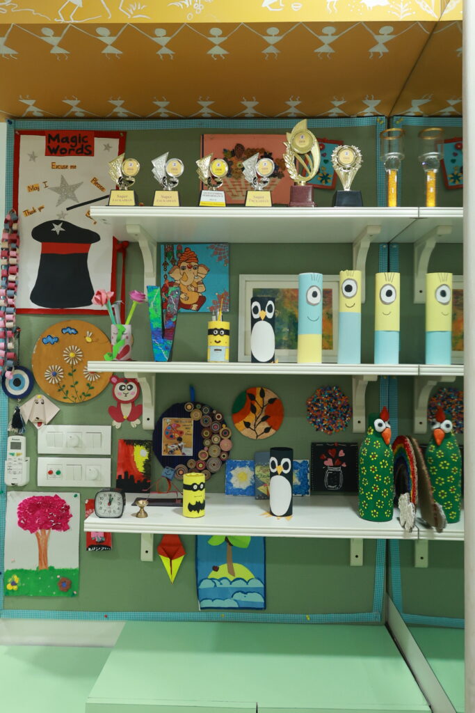 Creative space for students to learn art and craft at Zack, Surat